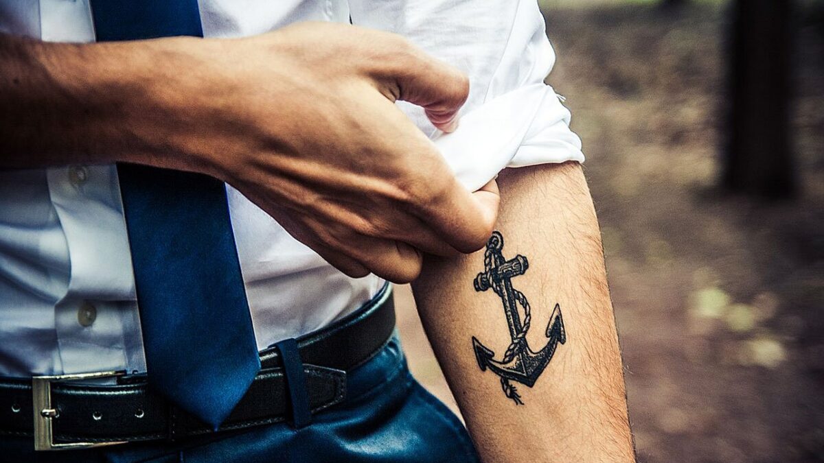 Cele mai faine și cu sens modele de tatuaje mici pentru bărbați