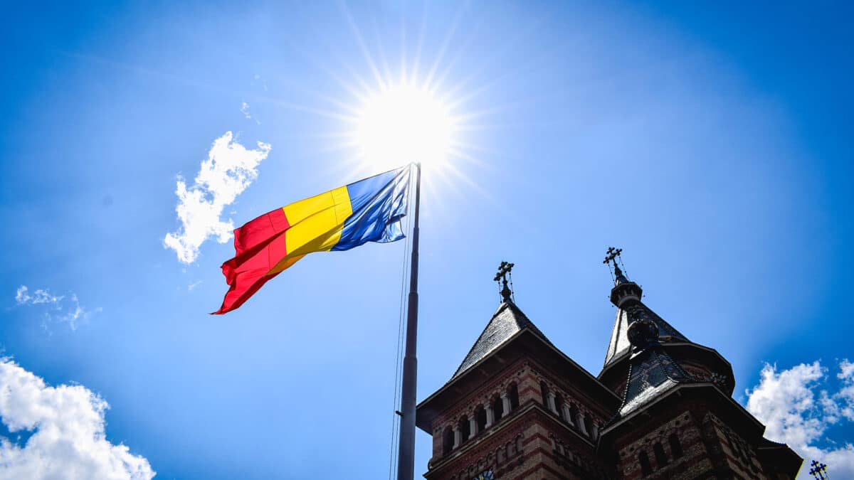 La mulți ani, România! TOP 50+ mesaje de Ziua Națională a României